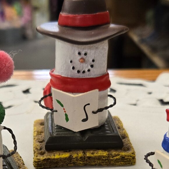 H.T.F. Smores Snowman Christmas caroler with hat collectible ornament - Picture 1 of 1